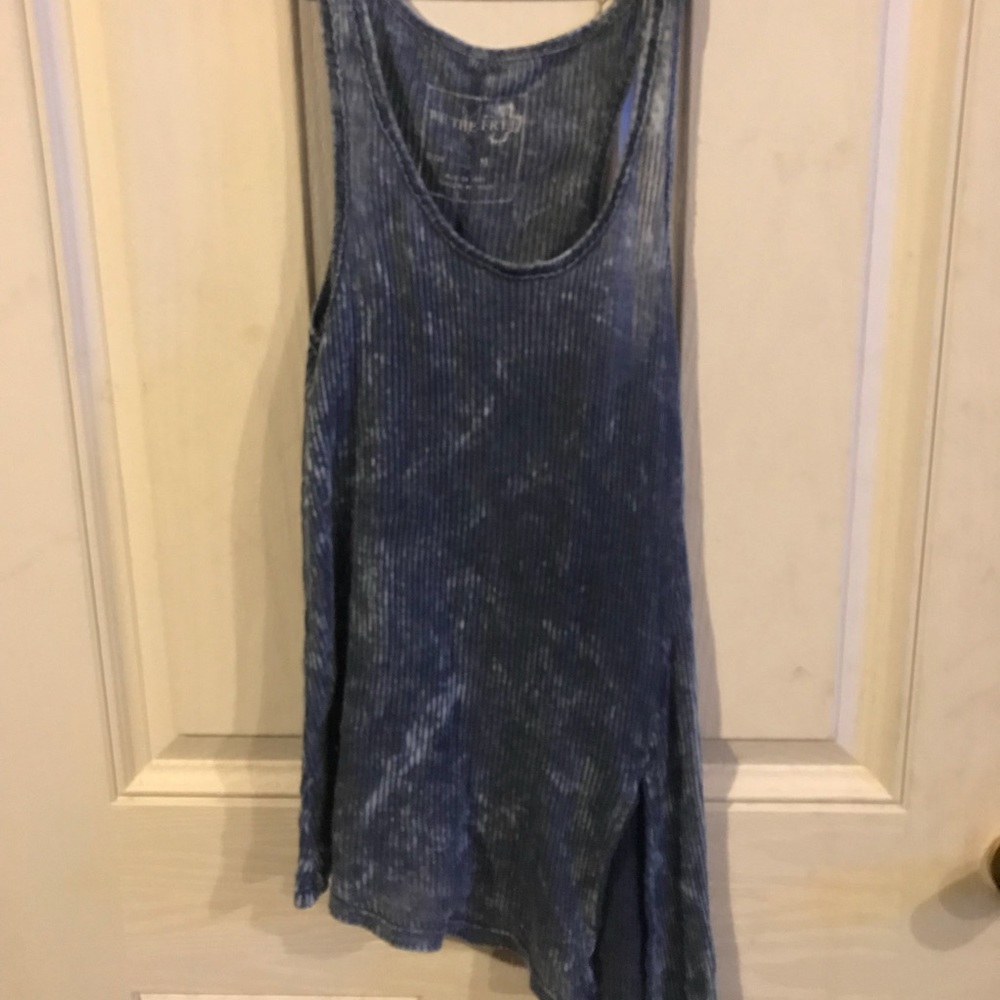 FREE PEOPLE ACID BLUE WASH ASYMMETRICAL TANK.